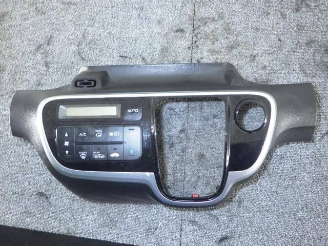 A/C Control Panel HONDA N BOX 2016 DBA-JF1 — photo 1