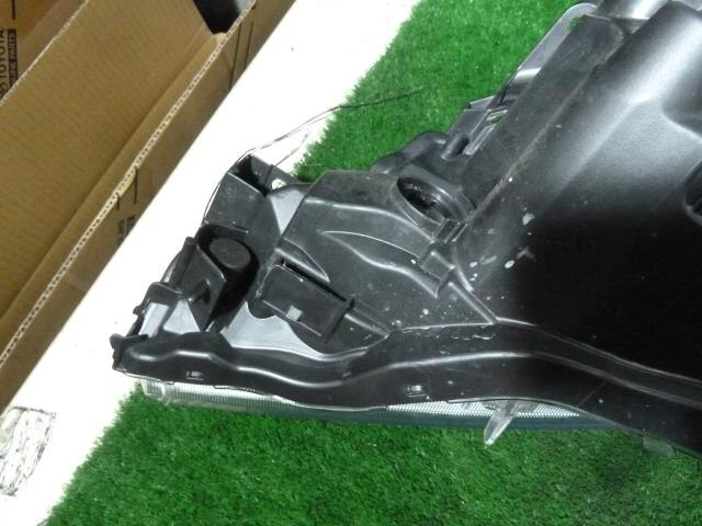 Right Headlight TOYOTA Estima 2011 DBA-GSR50 — photo 7