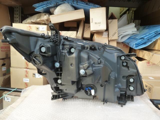 Left Headlight TOYOTA vellfire 2018 DBA-AGH30 — photo 6