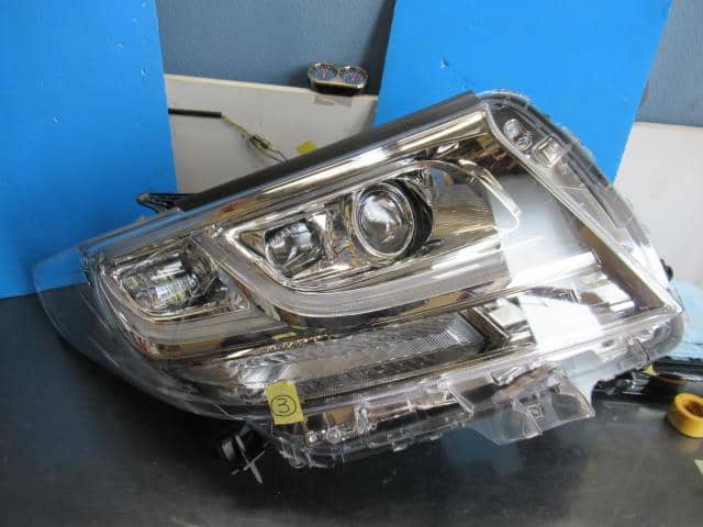 Right Headlight TOYOTA Alphard DBA-GGH30W 8114558341 — photo 1