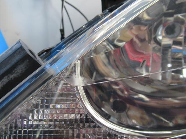 Left Headlight TOYOTA Lexus is DBA-GSE20 — photo 3