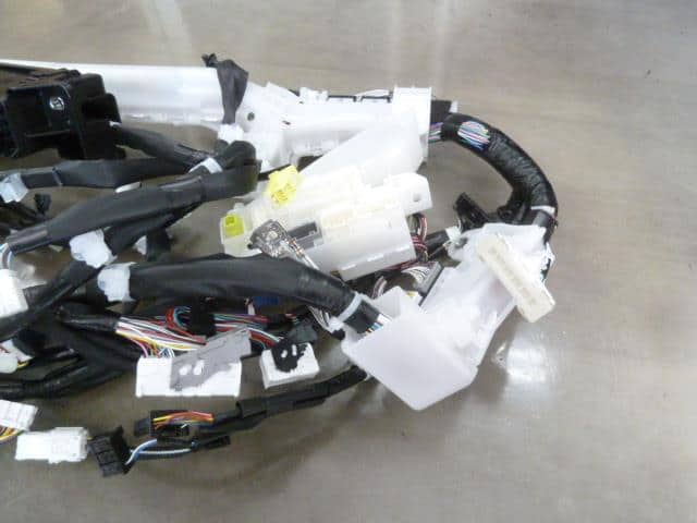 Wire Harness TOYOTA 6AA-ZWE211H 821411XC20 — photo 9