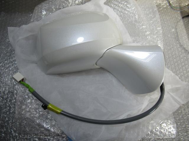 Right Side Mirror TOYOTA Mark X Zio DBA-ANA10 — photo 1