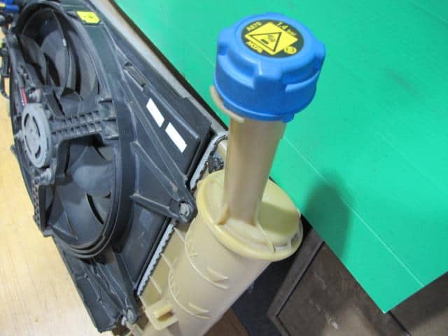 Radiator Fiat Fiat 500 2009 ABA-31212 — photo 4