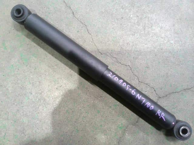 Rear Right Shock Absorber NISSAN Nt100 clipper 2019 EBD-DR16 — photo 1