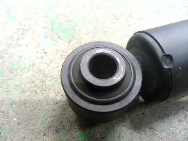 Rear Right Shock Absorber NISSAN Nt100 clipper 2019 EBD-DR16 — photo 2