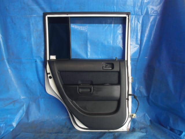 Rear Left Door Assembly TOYOTA bB 2005 CBA-NCP35 — photo 2