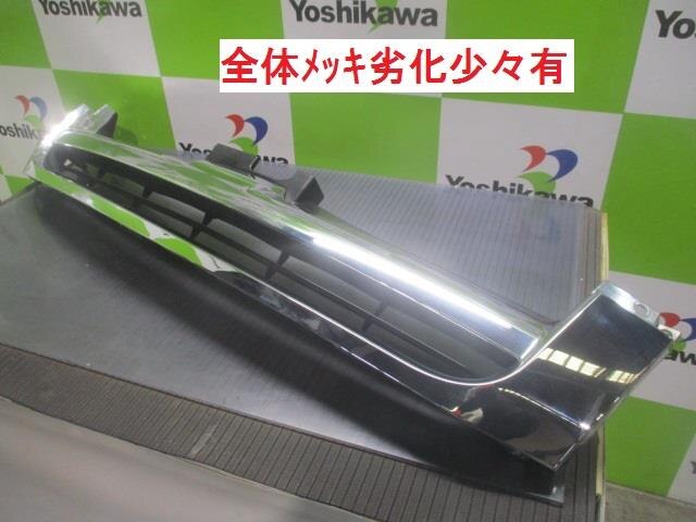 Radiator Grille TOYOTA Hiace 2010 CBF-TRH226 — photo 2