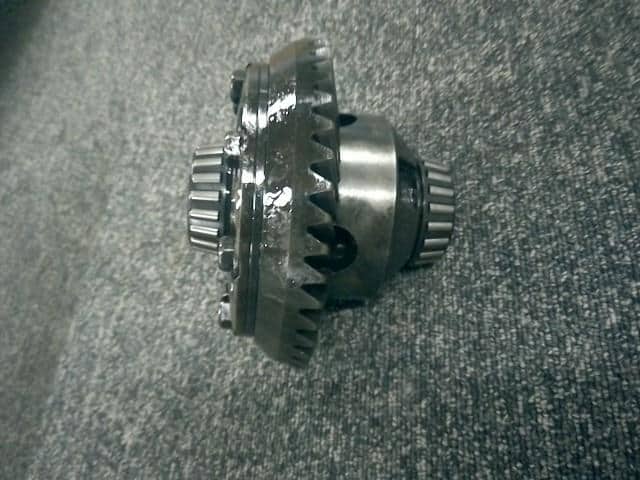 Rear Rigid Differential Assembly MAZDA Roadstar 1992 E-NA6CE T01627200C — photo 1