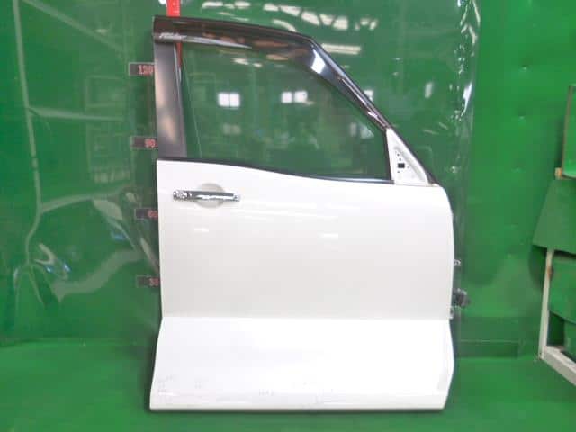 Front Right Door Assembly NISSAN Serena 2011 DBA-C26 — photo 1