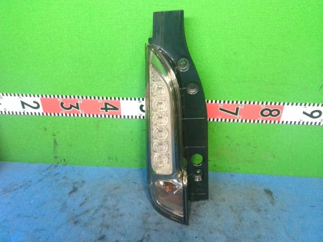 Left Tail Light SUZUKI Spacia 2015 DAA-MK42S 3567081M11 — photo 1