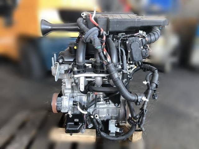 R06A-DE Engine SUZUKI Spacia 2014 DBA-MK32S 1110050M11 — photo 1