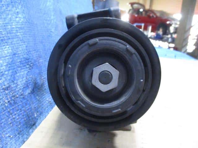 A/C Compressor BMW 1 Series 2012 DBA-1A16 GE4471502662 — photo 3