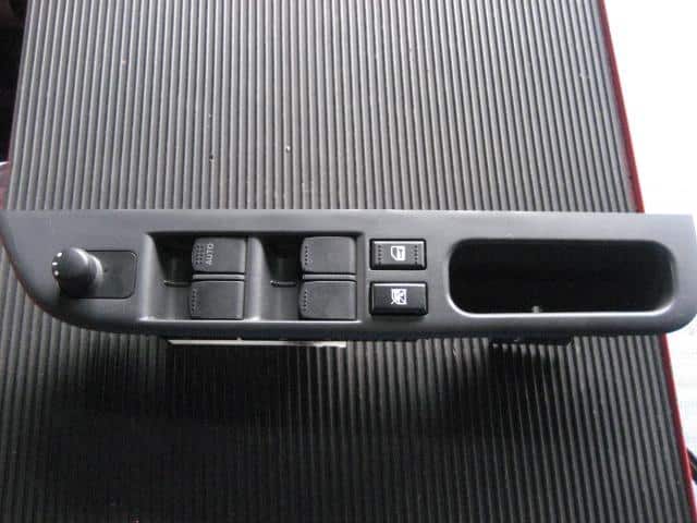 Power Window Switch SUZUKI Swift 2005 DBA-ZC11S — photo 2