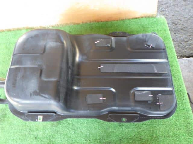 Fuel Tank SUZUKI Carry 2015 EBD-DA16T 8910182M00 — photo 3