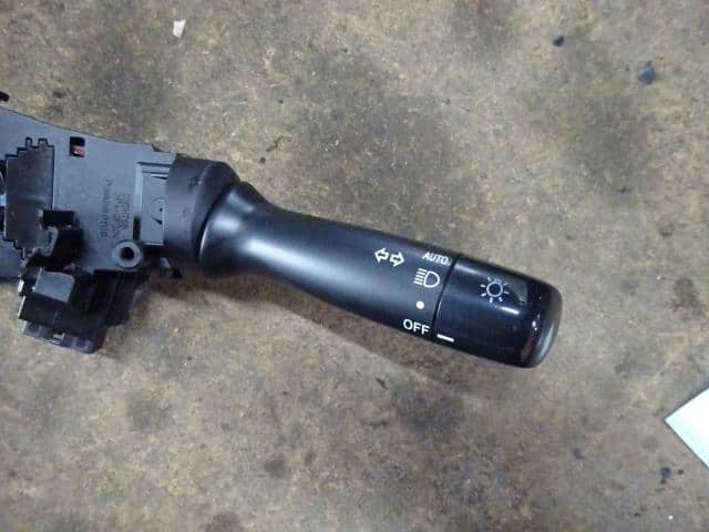 Combination Switch TOYOTA Aqua 2012 DAA-NHP10 — photo 3