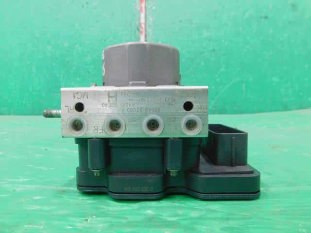 ABS Actuator DAIHATSU Move 2015 DBA-LA150S — photo 1