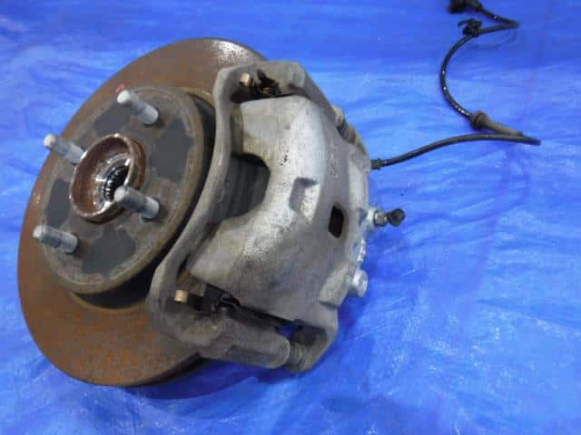 Front Right Knuckle Hub Assembly NISSAN Note 2018 DAA-SNE12 — photo 2