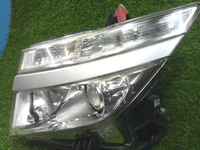 Left Headlight NISSAN Elgrand 2010 DBA-PNE52 — photo 2