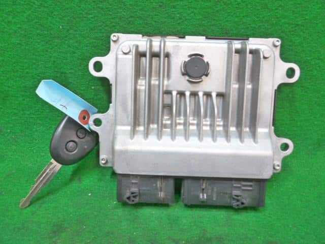 Engine Control Unit SUBARU Sambar 2019 EBD-S321B 89560B5P80 — photo 1