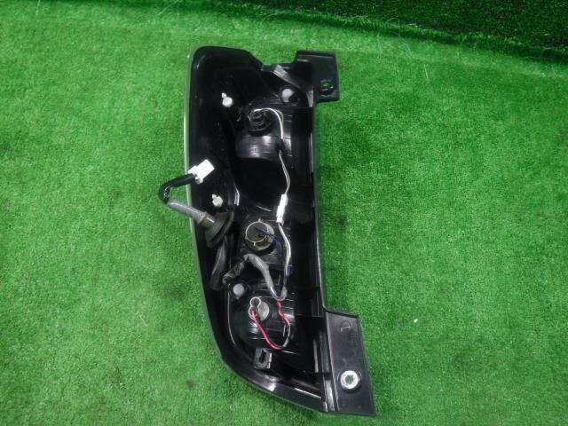 Right Tail Light NISSAN Dayz roox 2017 DBA-B21A — photo 2