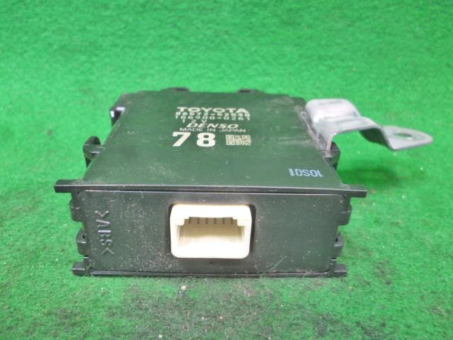 Control Unit TOYOTA Sienta 2015 DAA-NHP170G — photo 3