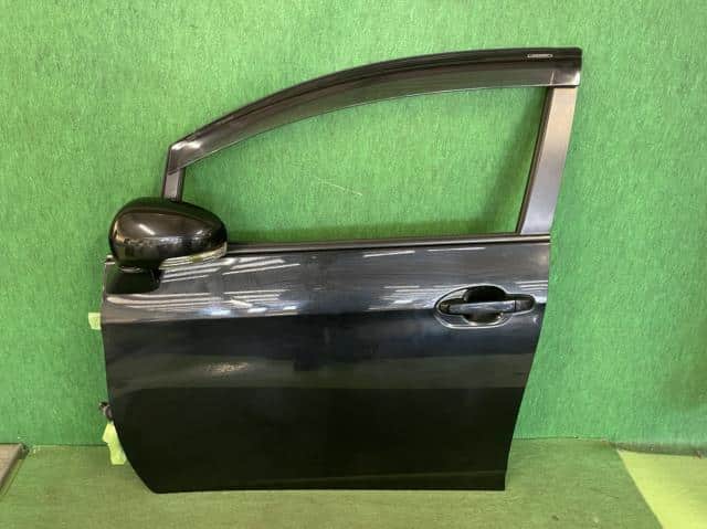 Front Left Door Assembly SUBARU Trezia 2011 DBA-NCP125X 6700252470 — photo 1