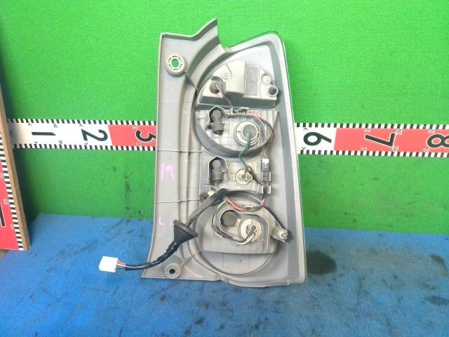 Left Tail Light TOYOTA Passo 2012 DBA-KGC35 — photo 4