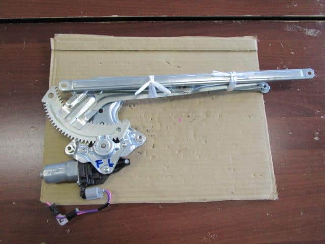 Front Left Door Regulator NISSAN Dayz 2017 DBA-B21 — photo 2