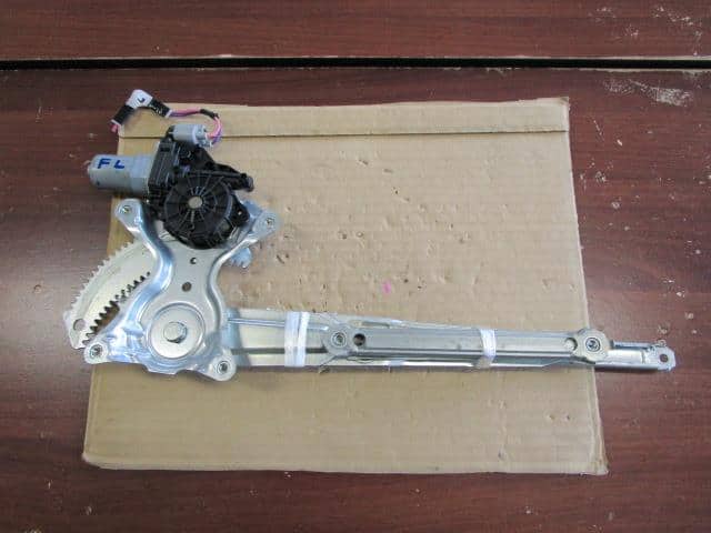 Front Left Door Regulator NISSAN Dayz 2017 DBA-B21 — photo 1