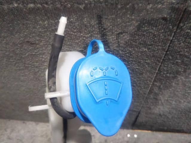 Windshield Washer Tank HONDA 2015 DBA-JF2 76841TY0013 — photo 5