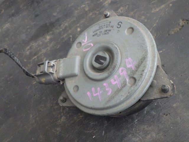 Radiator Cooling Fan MAZDA Premacy 2012 DBA-CWEFW LF4T15150A — photo 2