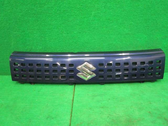 Radiator Grille SUZUKI Alto 2005 CBA-HA24S 7174172J00 — photo 1