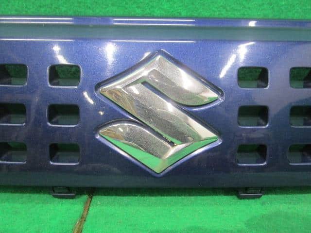Radiator Grille SUZUKI Alto 2005 CBA-HA24S 7174172J00 — photo 3