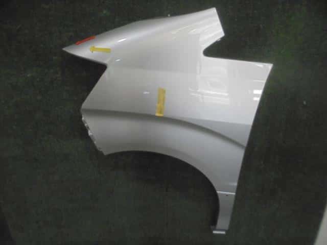 Left Fender Panel TOYOTA Alphard 2004 — photo 1