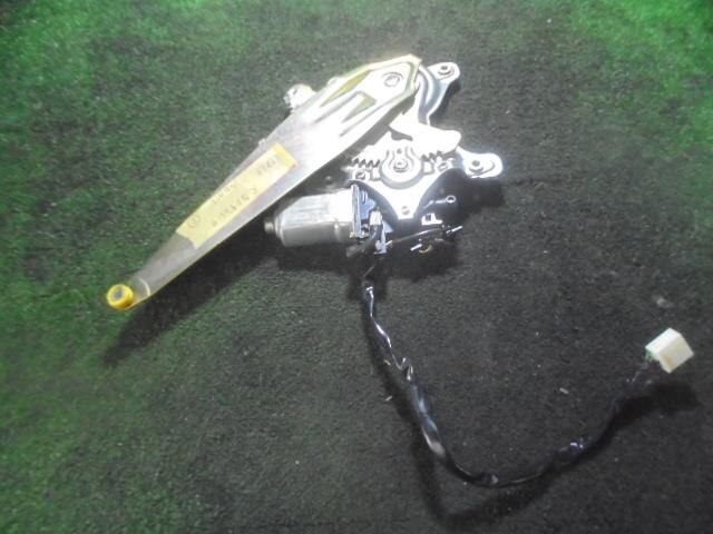 Rear Left Door Regulator TOYOTA Progres 2000 GF-JCG10 — photo 1