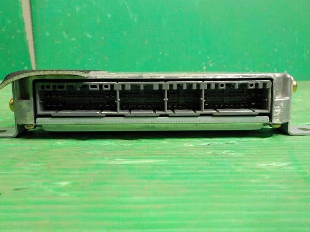 Engine Control Unit Mitsubishi Fuso 2002 KK-FE73EB ME221547 — photo 2