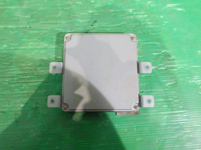 Engine Control Unit Mitsubishi Fuso 2002 KK-FE73EB ME221547 — photo 1