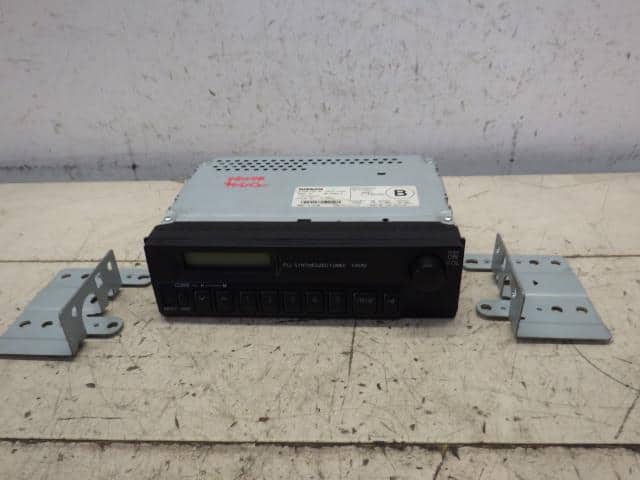 Radio NISSAN Nv350 — photo 1