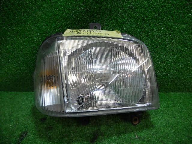 Right Headlight DAIHATSU Hijet 2003 TE-S200V — photo 1