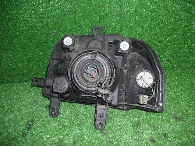 Right Headlight DAIHATSU Hijet 2003 TE-S200V — photo 2