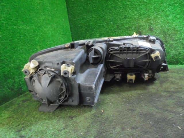 Left Headlight MAZDA Atenza 2002 LA-GGEP — photo 2