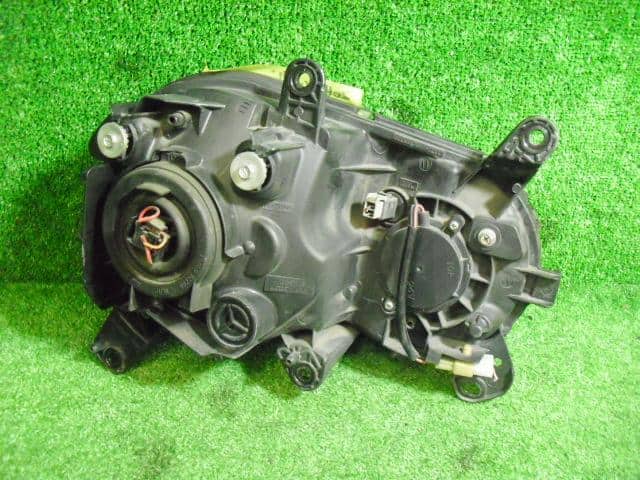 Left Headlight DAIHATSU Move 2001 TA-L900S — photo 4