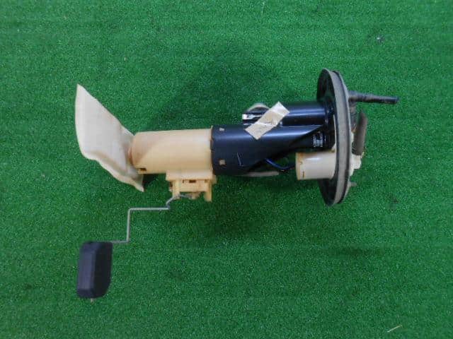 Fuel Pump HONDA Life 2003 LA-JB1 — photo 1