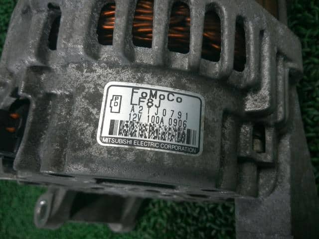 Alternator MAZDA Premacy 2010 DBA-CWEFW LF8J18300 — photo 3