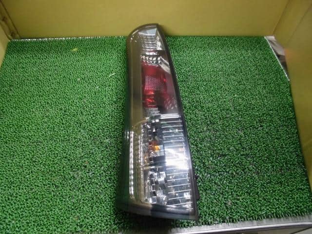 Left Tail Light SUZUKI Palette 2010 DBA-MK21S 3567082K10 — photo 1