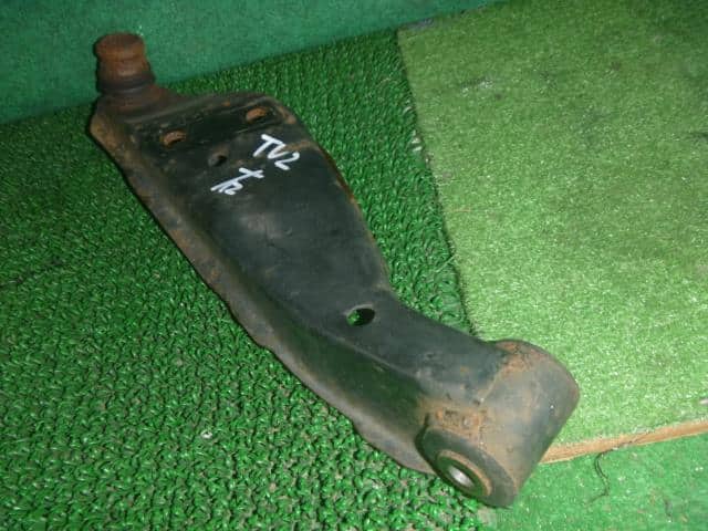 Front Right Lower Control Arm SUBARU Sambar 2010 EBD-TV2 — photo 3