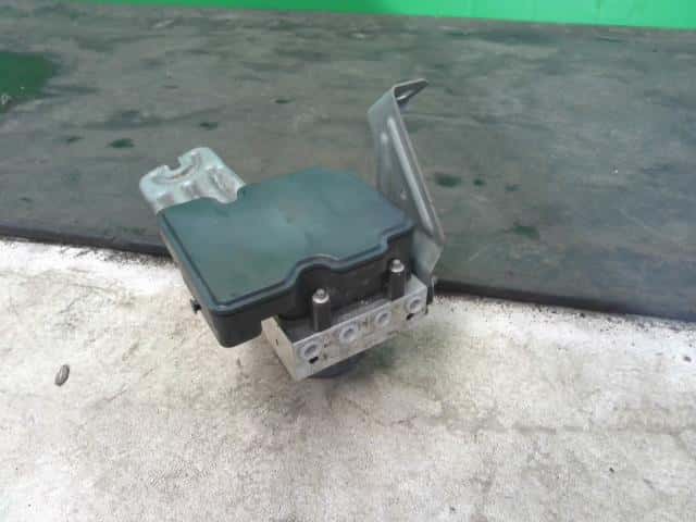 ABS Actuator SUZUKI Spacia 2017 DAA-MK53S 5613079RH0 — photo 1
