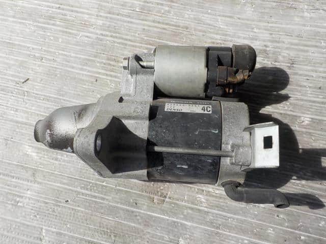 Starter HONDA Life 2005 DBA-JB5 — photo 1