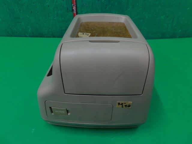 Console Box TOYOTA Alphard 2005 TA-MNH10 — photo 4